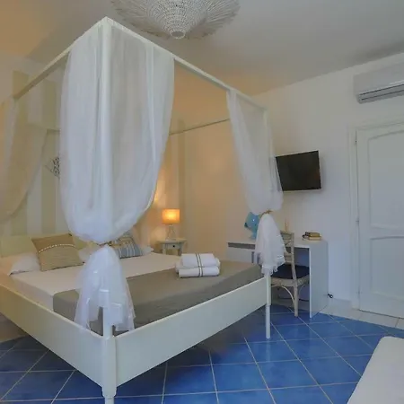 Bed and Breakfast Il Faro 4*